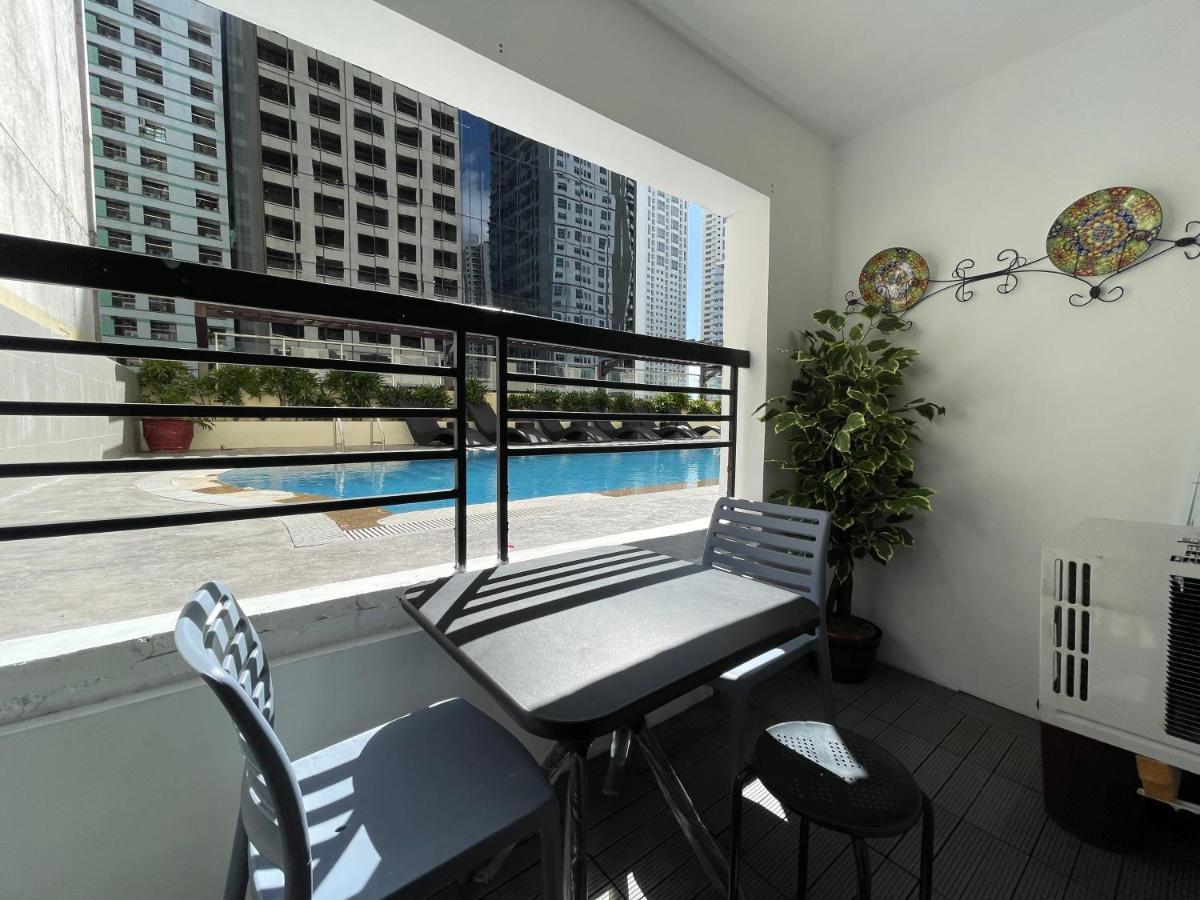 Poolside Family Room Greenbelt Makati Makati City Kültér fotó